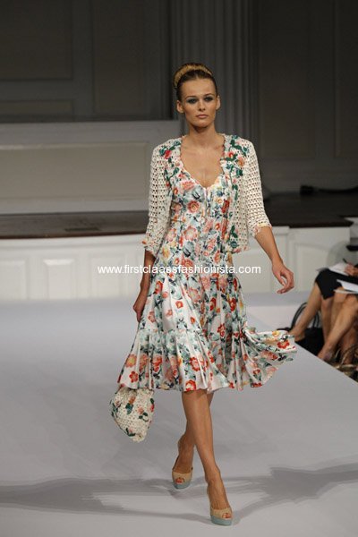 2011 Spring Fashion Color on Oscar De La Renta Spring 2011 Fashion Forecast   First Class