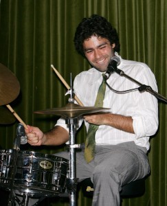 adrian-grenier-of-the-band-the-honey-brothers- The Honey Brothers Band Member Adrian Grenier