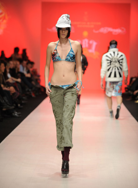 ed-hardys-swim-2009-collection-at-lg-fashion-week4 ed-hardys-swim-2009-collection-at-lg-fashion-week4