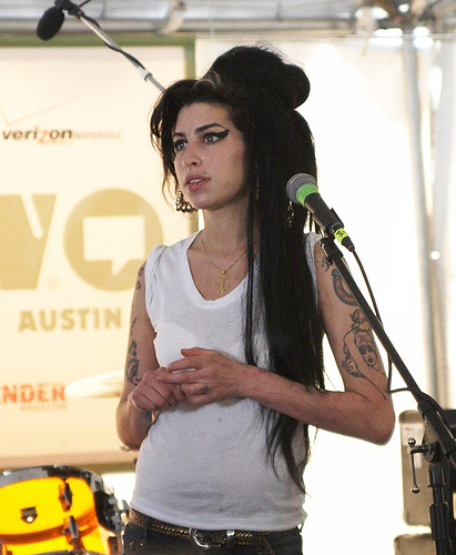 Amy Winehouse Arm Tattoo: Celebrity Photo