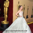 Amanda Seyfried’s Academy Awards Dress Designer Amanda Seyfried on the Red Carpet of the 2010 Academy Awards. Amanda Seyfried’s red carpet hairstyle and dress at the 2010 Academy Awards. Who is Amanda Seyfried’s 2010 Academy Awards...
