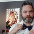 Looks like were not the only ones who think Kim Kardashian and Taylor Lautner are eye candy worthy, so does artist Jason Mecier. Jason Mecier has made two portraits of...