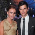 Taylor Lautner Dating: Taylor Meets Girlfriend’s Parents Posted at “First Class Fashionista” *Also Find Us On TV.com Taylor Lautner Dating Lily Collins!? If you’re wondering who Twilight hunk Taylor Lautner’s girlfriend is, we’ve got the latest “Taytlor...