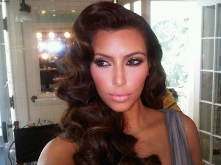  Kardashian Makeup Tips on Kim Kardashian Old Hollywood Hairstyle