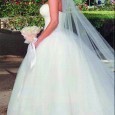 This picture of Kim Kardashian’s wedding dress has hit the net. It’s posted on almost every fashion and entertainment news website and blog. According to Glam.com, this week’s People Magazine...
