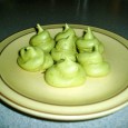 Recipe of the Week: Matcha Green Tea Meringues Matcha Green Tea Meringues I love matcha green tea, and meringues are some of my favorite cookies as they are fat free and low in calories. They are made of...