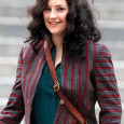 Celebrity Hairstyles: Kate Hudson Shows off new Brunette Locks! Kate Hudson stepped out yesterday to debut a bold new do! With son Ryder in tow, Hudson took a break from the set of her new movie, “The Reluctant Fundamentalist”....