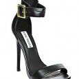 Shoes are by far my favorite accessory, and I truly believe that you can never have enough shoes. So if any of you were following New York Fashion Week, then...