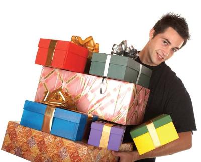 Gift Giving Tips for Men by a Fashionisto – First Class Fashionista